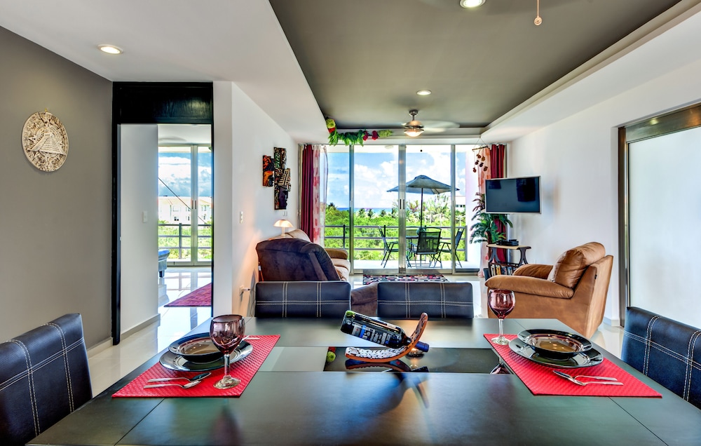 Acacia Condos