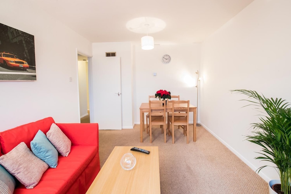 Apton Court 5
