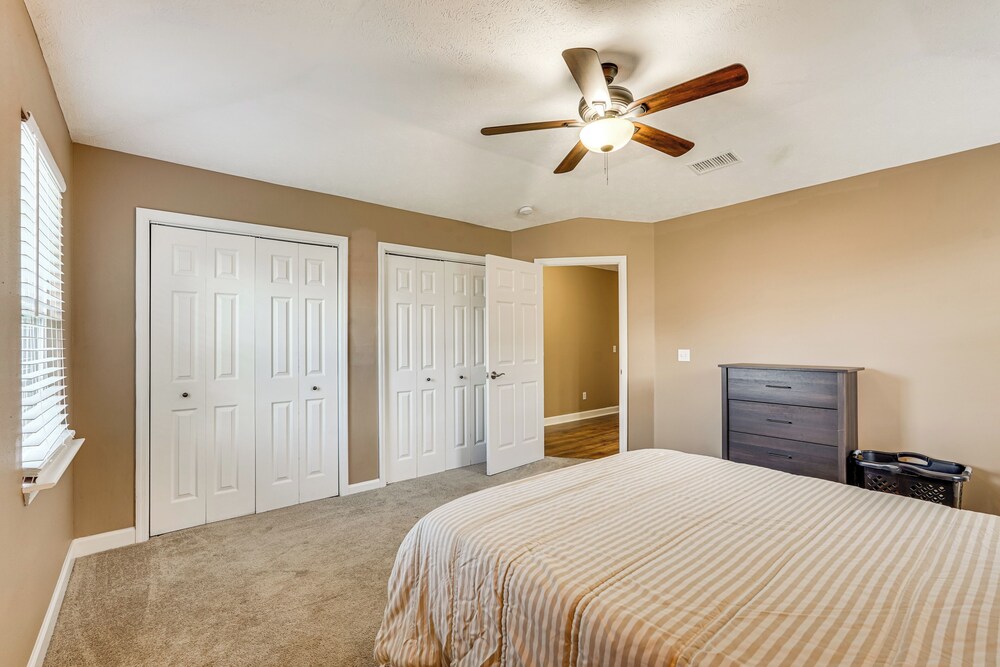 7 Mi to Dtwn Panama City: Family Home w/ Patio