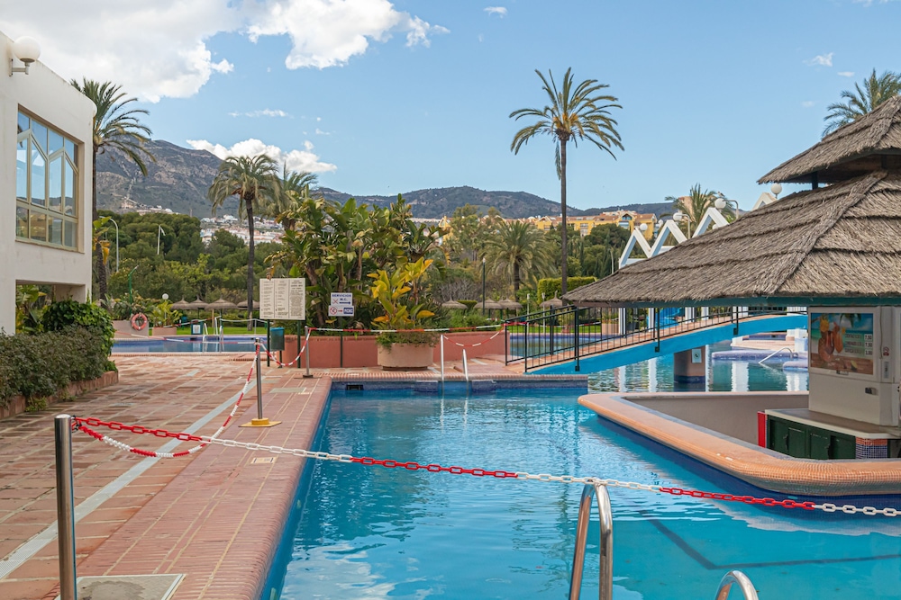 Benalbeach With Pools And Seaview