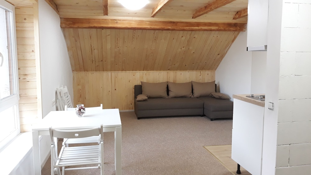 Apartments & Rooms Banich