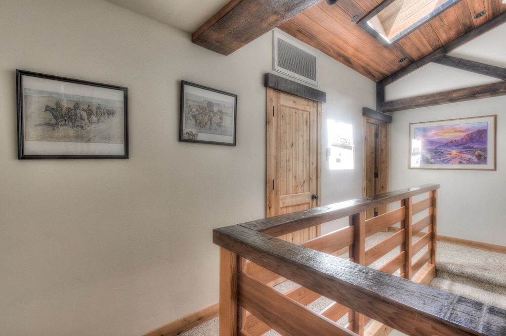 Lake Tahoe Vacations - Squaw Creek Barrel - Property Image 5