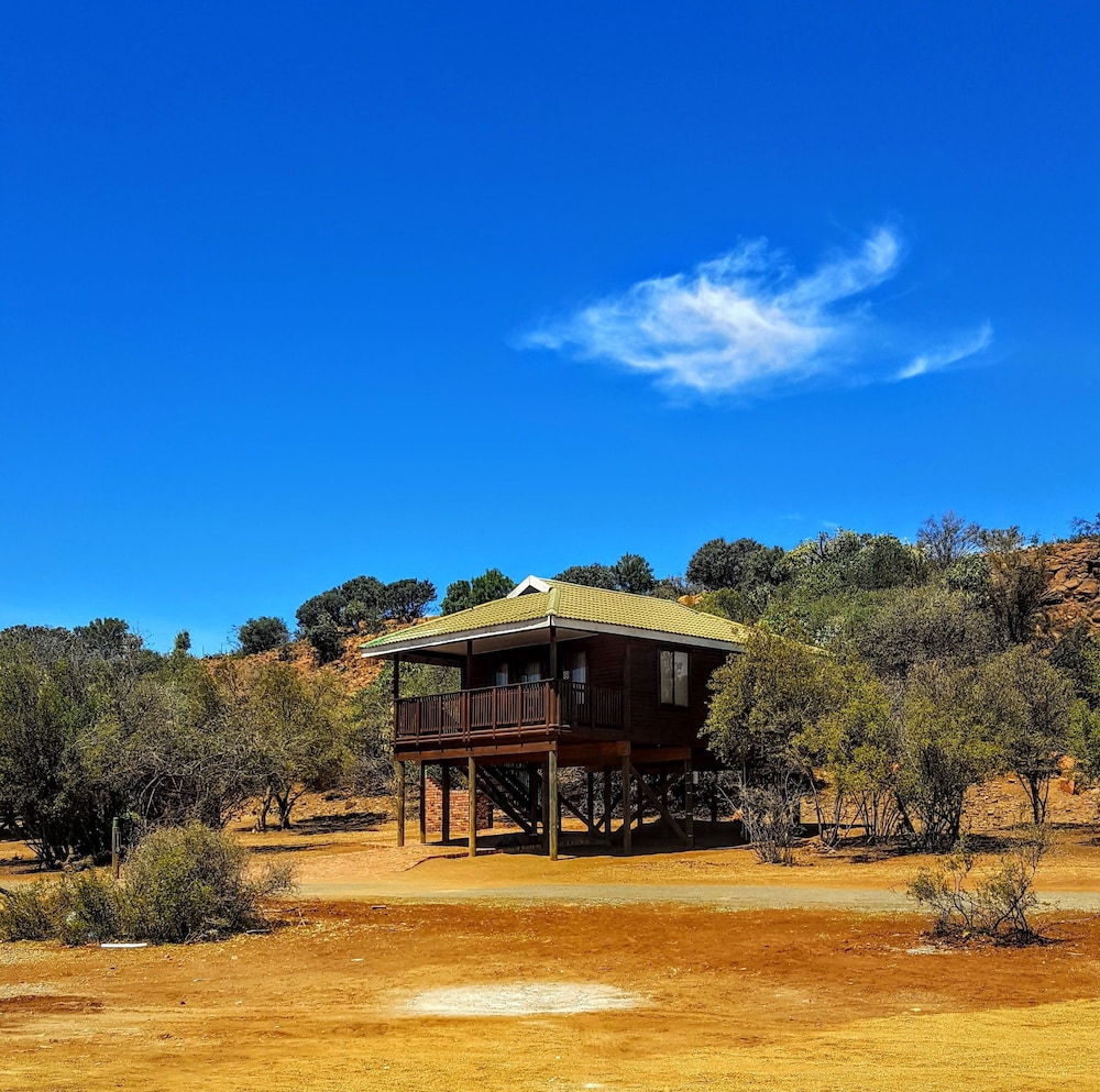 Hotel Sangiro Game Lodge - Image 1