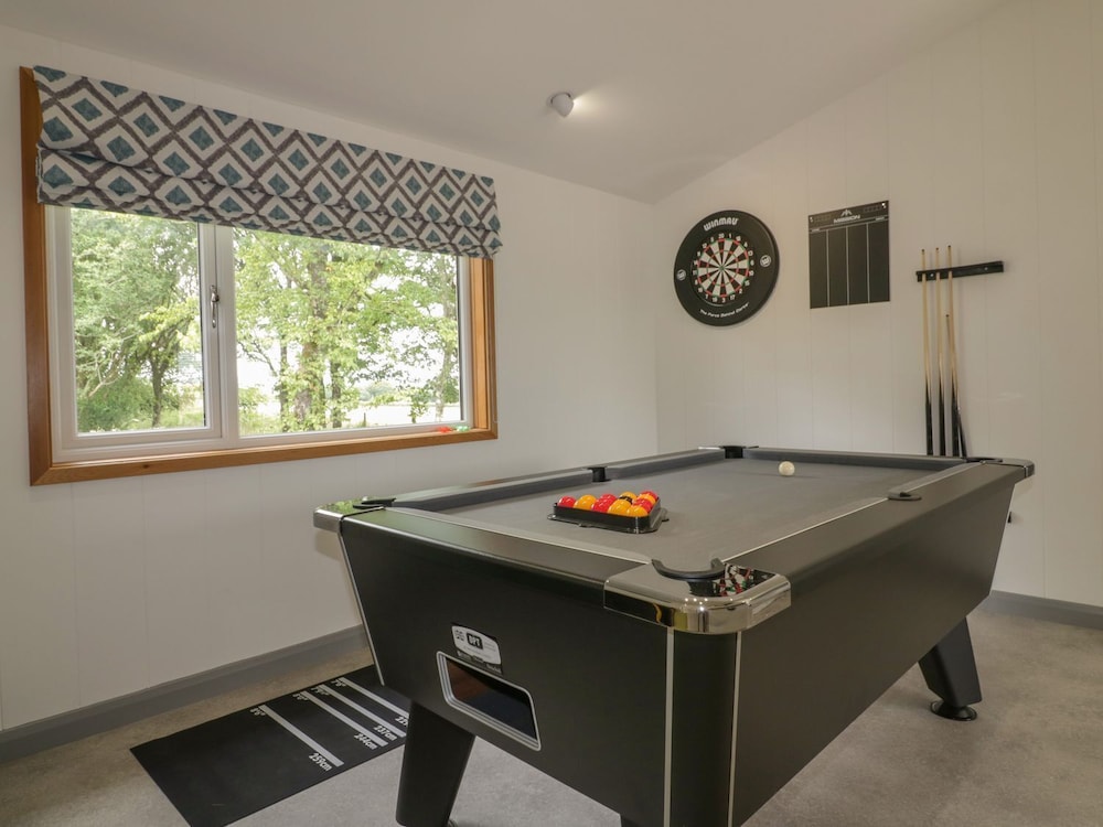 18 Meadow Retreat