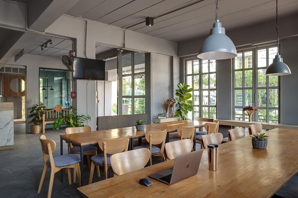 meeting & event spaces