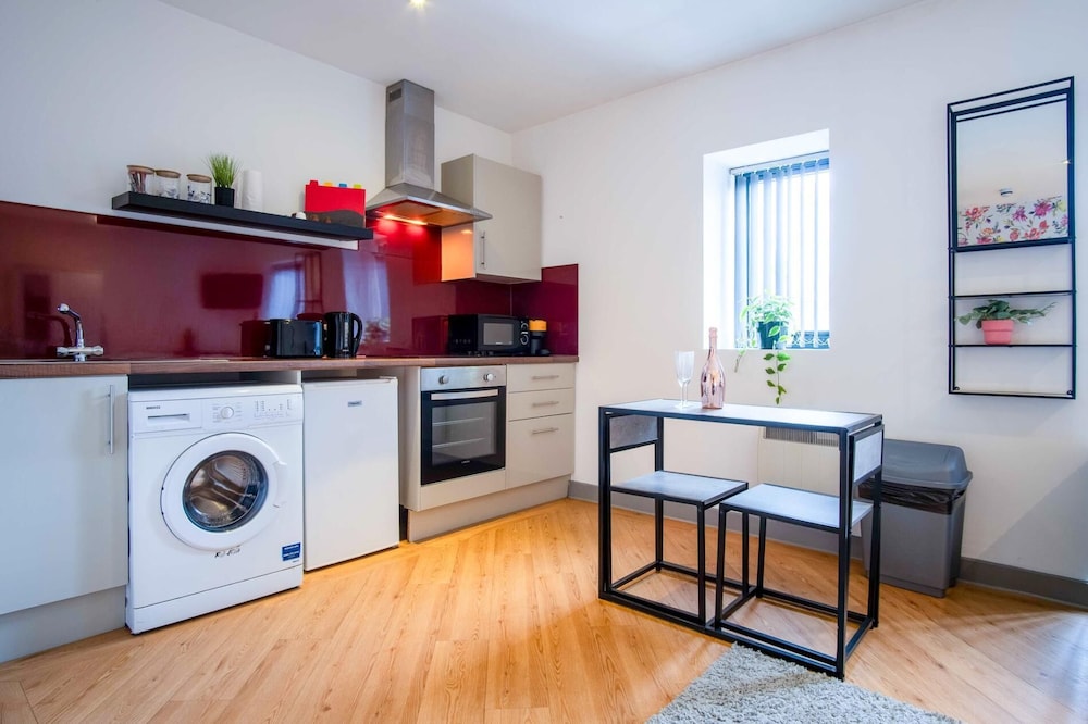 Princess Lofts 5 - 1 Bedroom Suite - Swansea