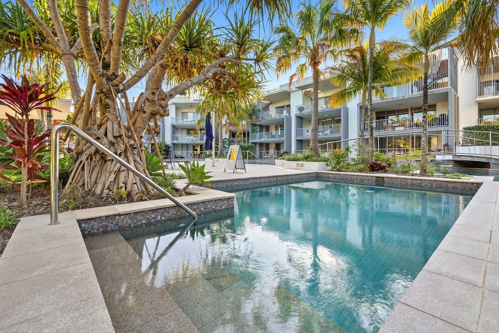 3BRM Poolside in the Heart of Casuarina