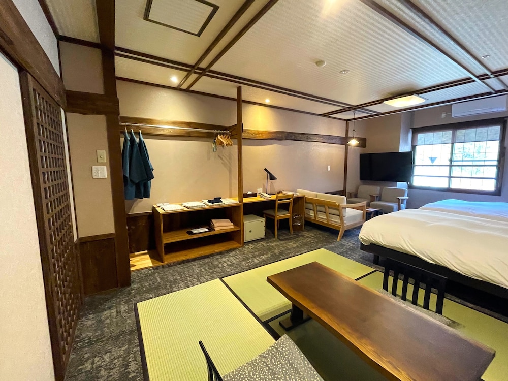 Kutsurogijuku Shintaki
