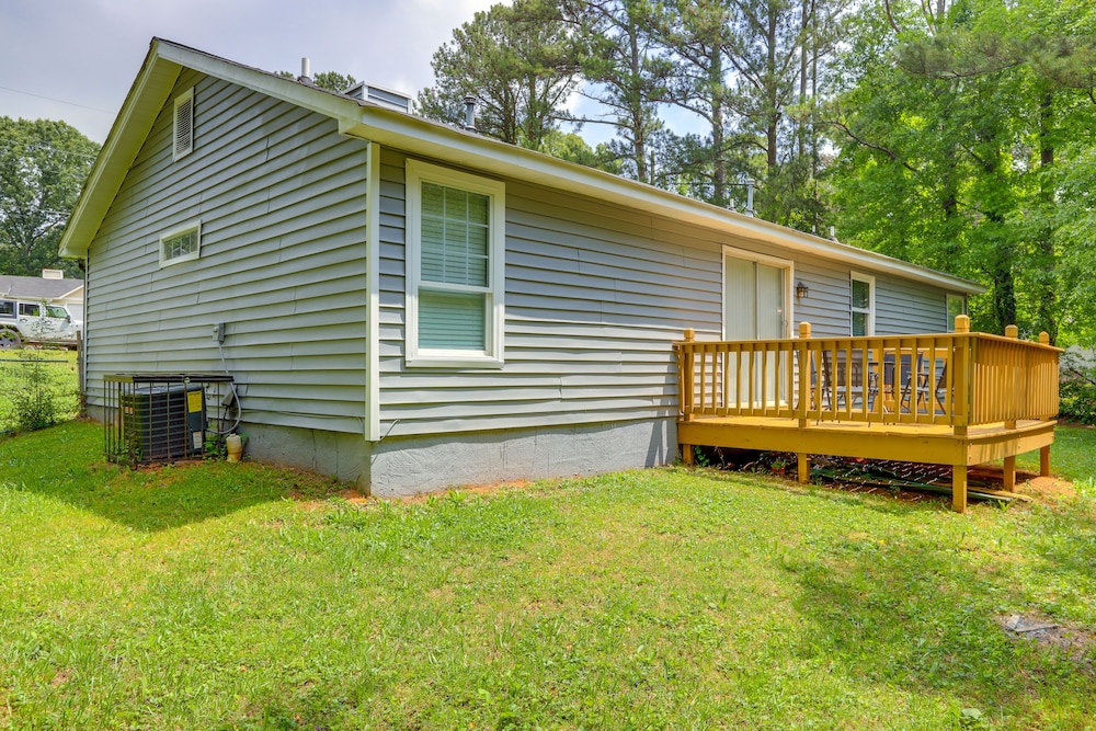 Decatur Vacation Rental w/ Fenced Yard!