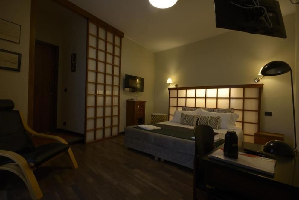 Villa Marisa bed breakfast and books
