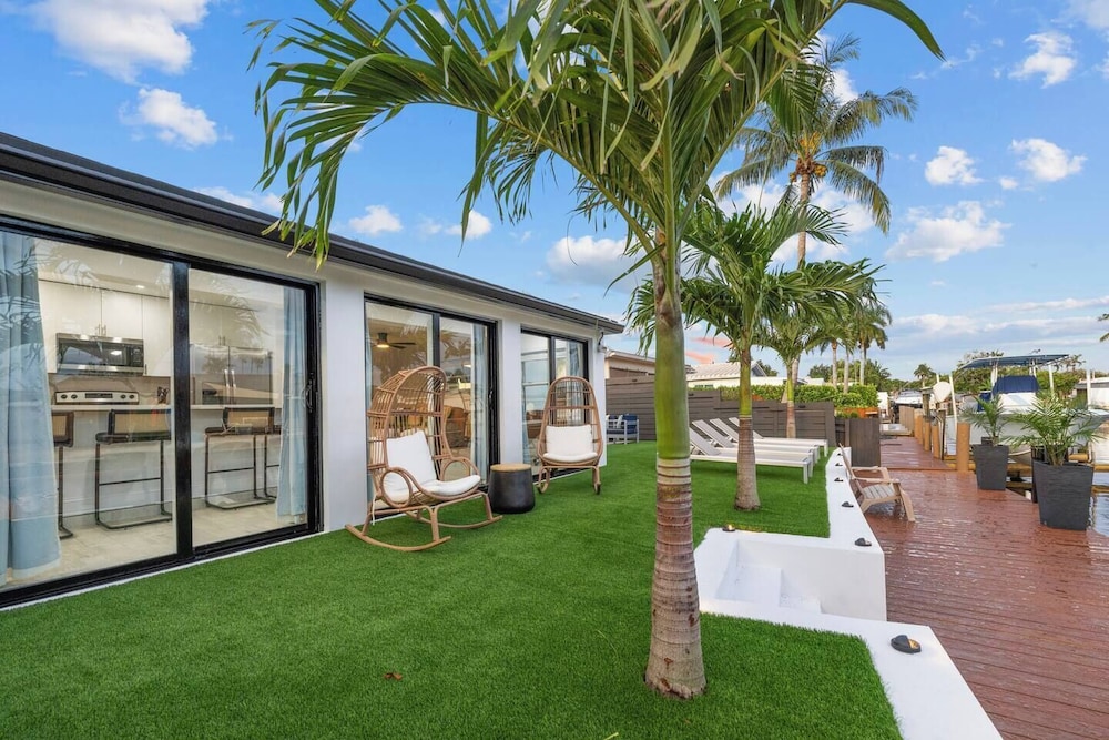 Waterfront Duplex Tropical Oasis
