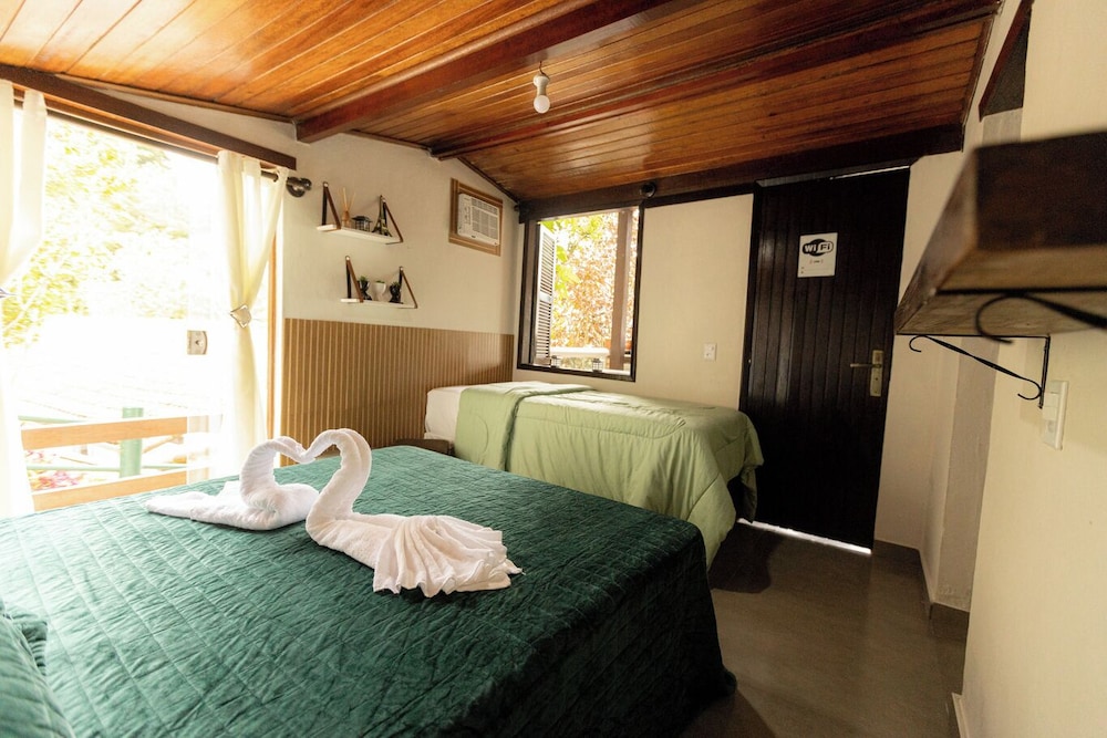 Ref gio em Angra - Su te Vista Mar Pet Friendly