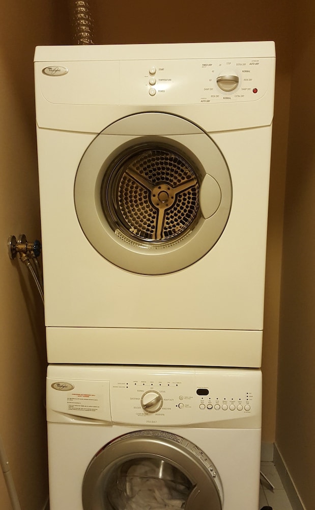 Kashaneh at Harrison Garden - Image 5