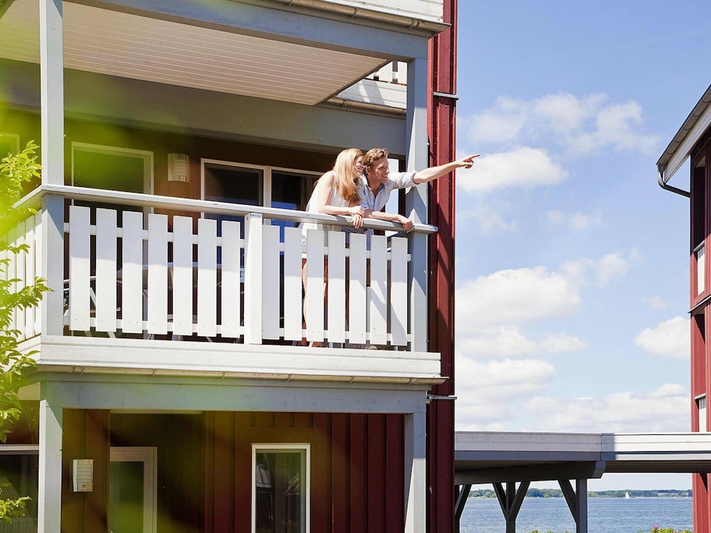 Apartment in Rechin Right on the Water