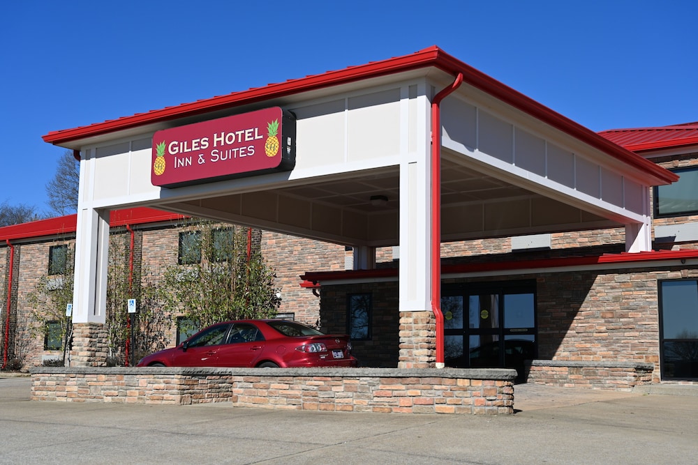 Hotel Giles Hotel Inn & Suites