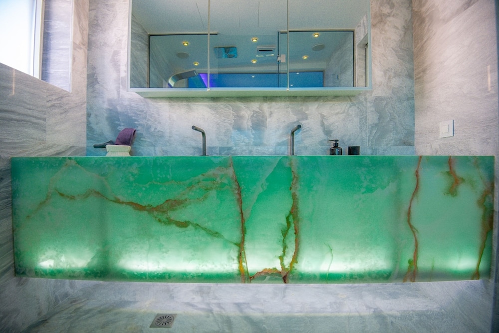 South Blue Luxury Apartment in Vouliagmeni