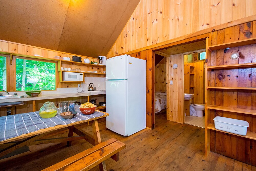 Fifth Lake Cottages