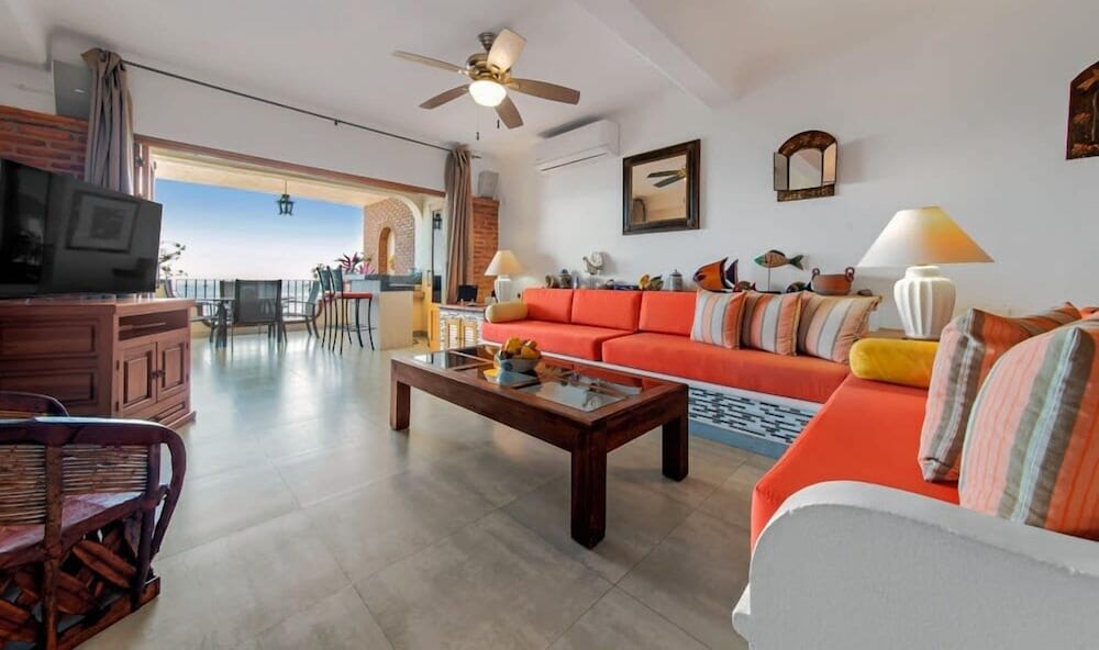 Ocean View 2Br Condo-balcony-beach-pool - 603