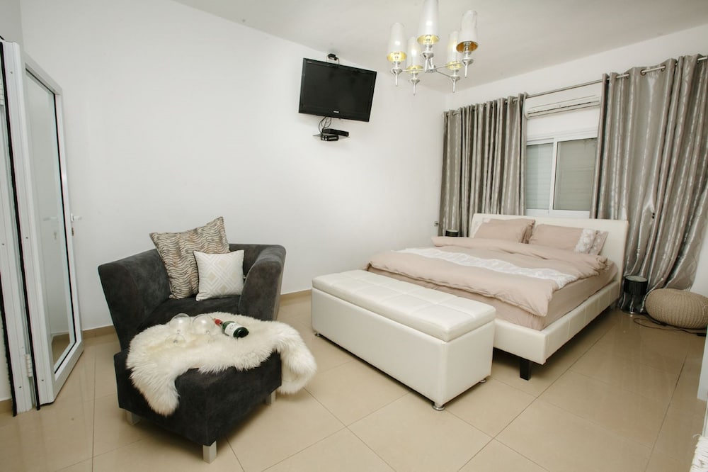 Luxury Suites