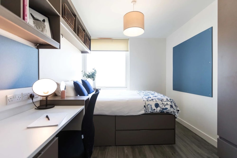 Student Only Arbury Court in Kingston