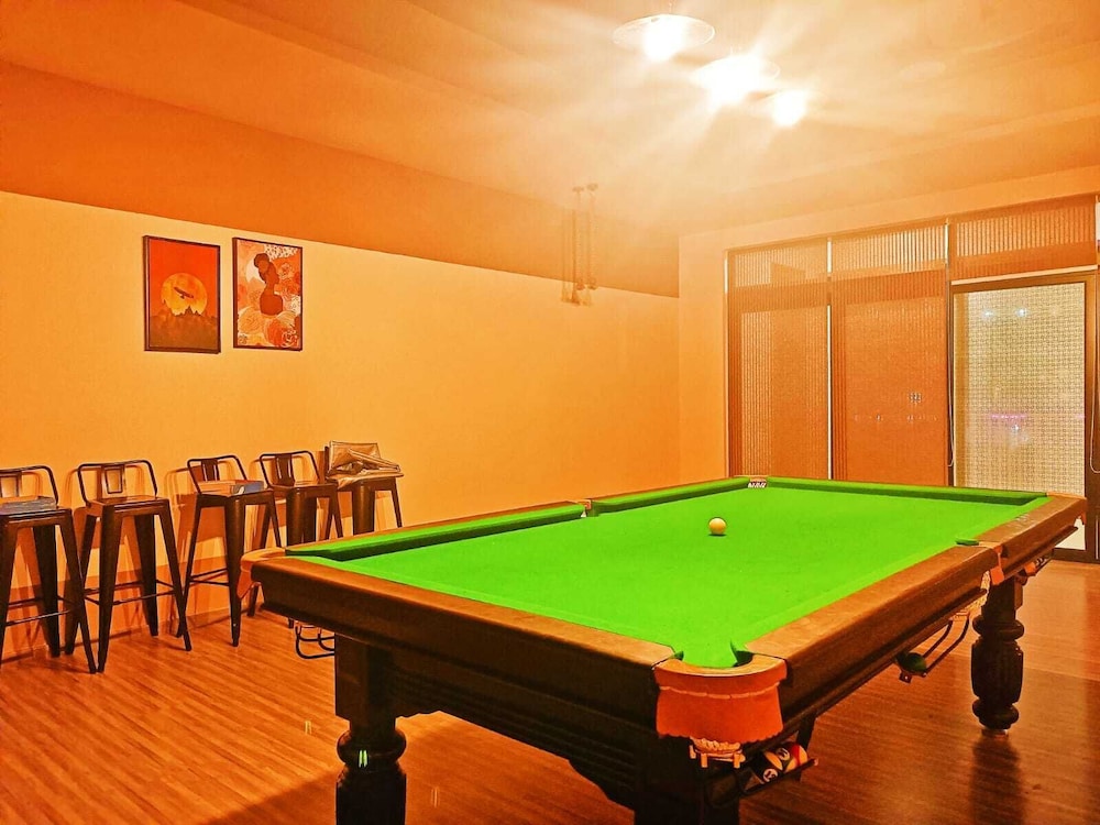 Luxury 4BHK in E-City with 40 Amenities