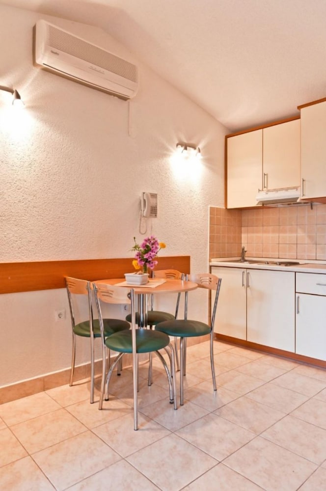 Magic - 150 m From Beach - A13
