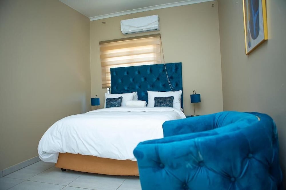 PLATINUM EAGLE GUEST HOUSE view 3