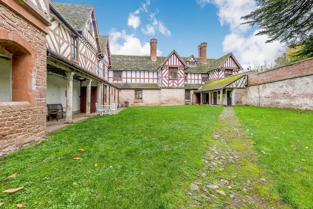 The Generals Quarters