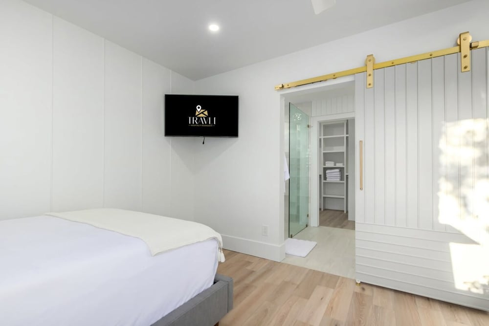 The Kingsley Custom Heated Pool Chef Kitchen Chess