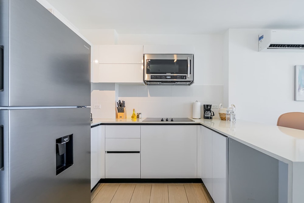 w Premium 1BR w Balcony in San Francisco