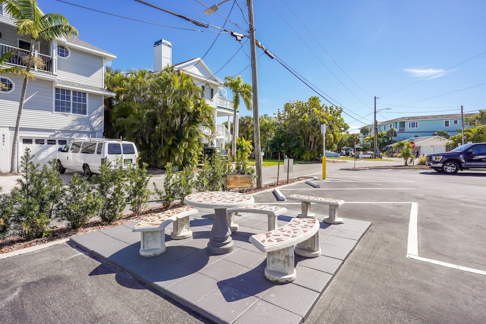 Harbor House 37