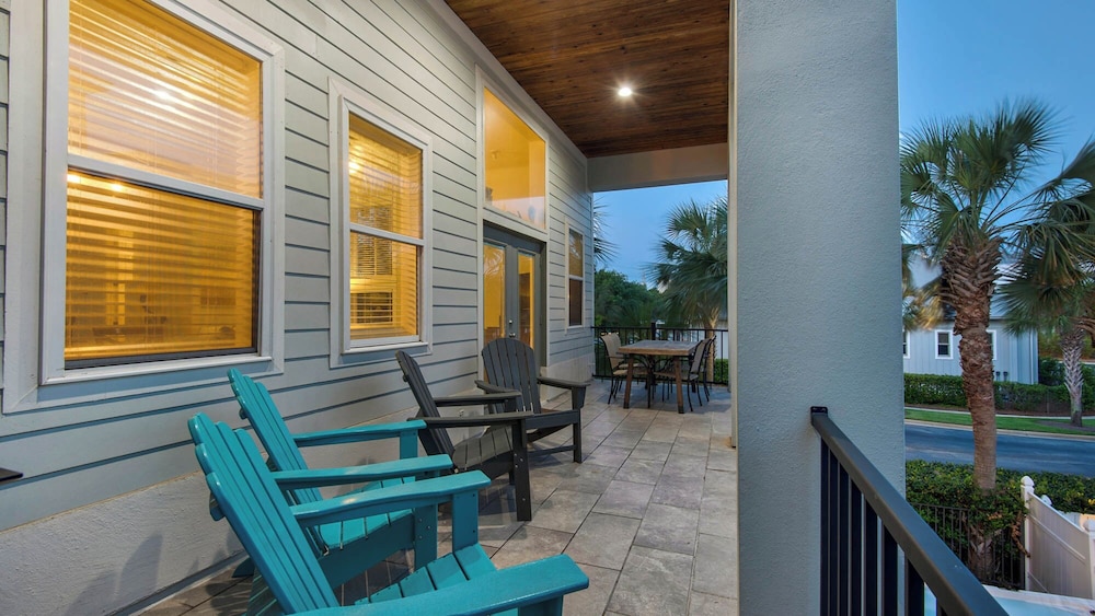 Luxurious Gulf-side Living in Santa Rosa Beach!