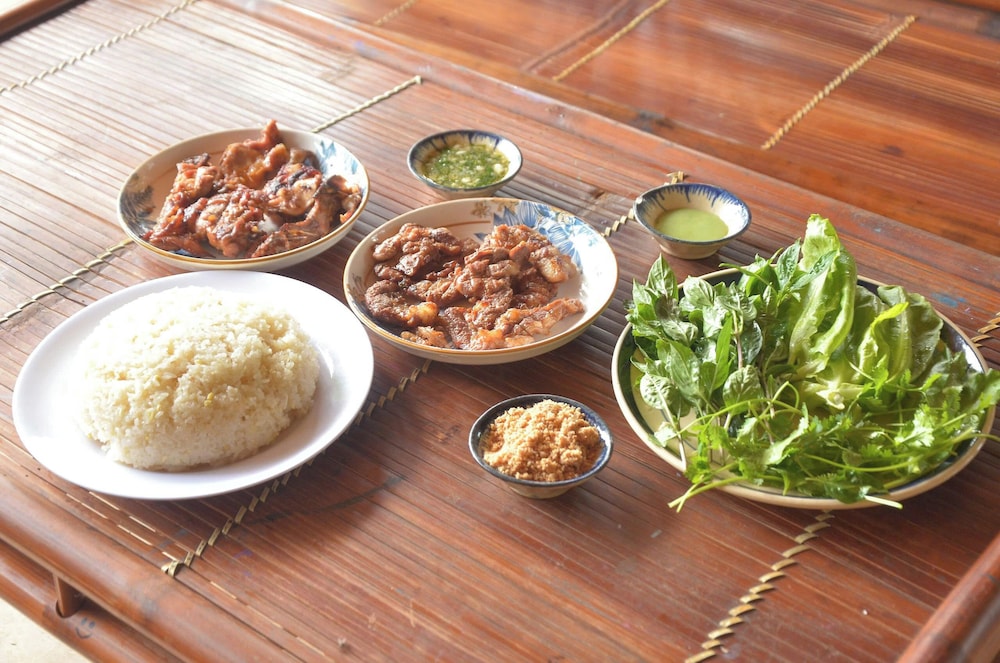 Suoi Rao Hao Huc Village