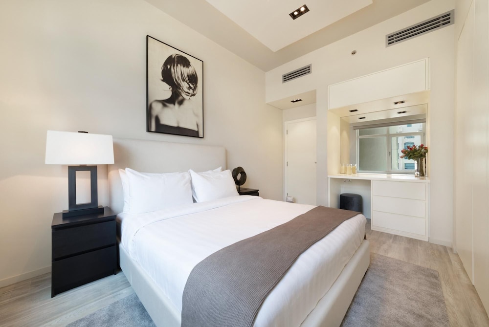 Luxurious 2 Bed Apt on Palm Jumeirah