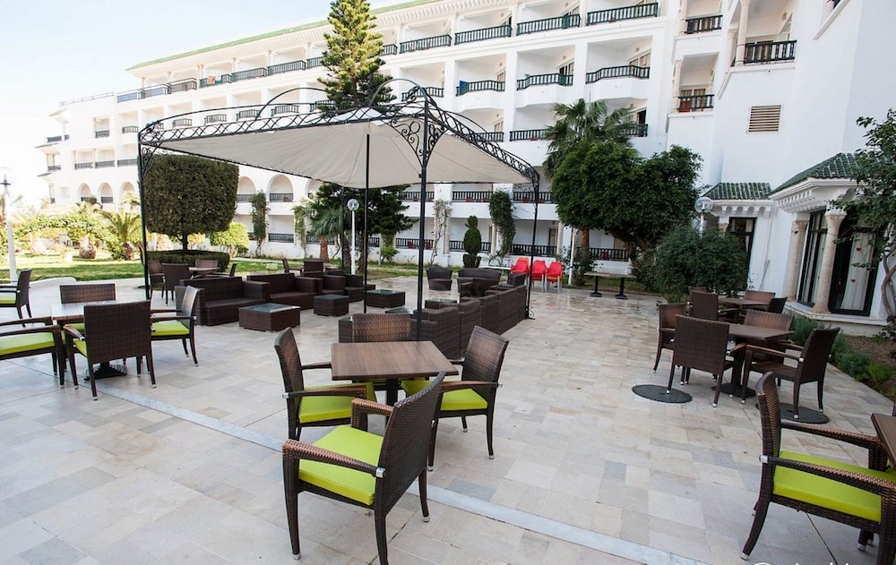 Hotel Riviera - Family Only