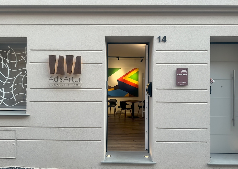 AdisArtur Elegant Rooms