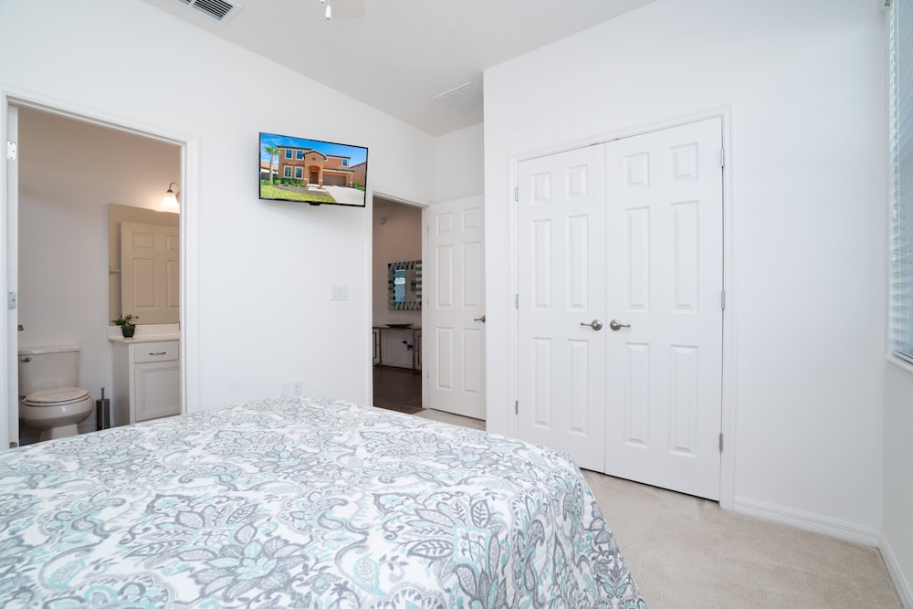 2562rose view 4