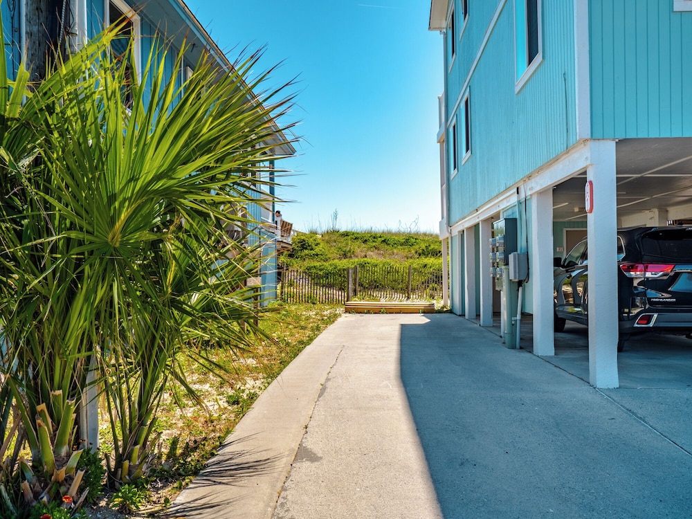Coral Surf #A1 - Beachy Keen by Carolina Retreats