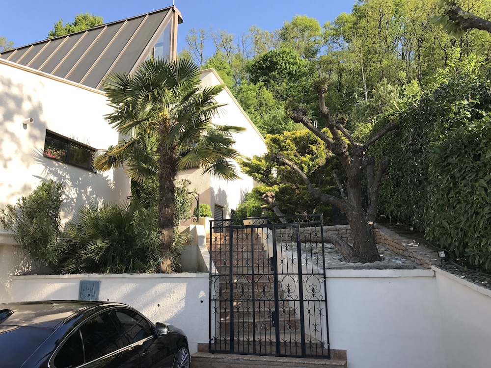 La Villa du Rhone