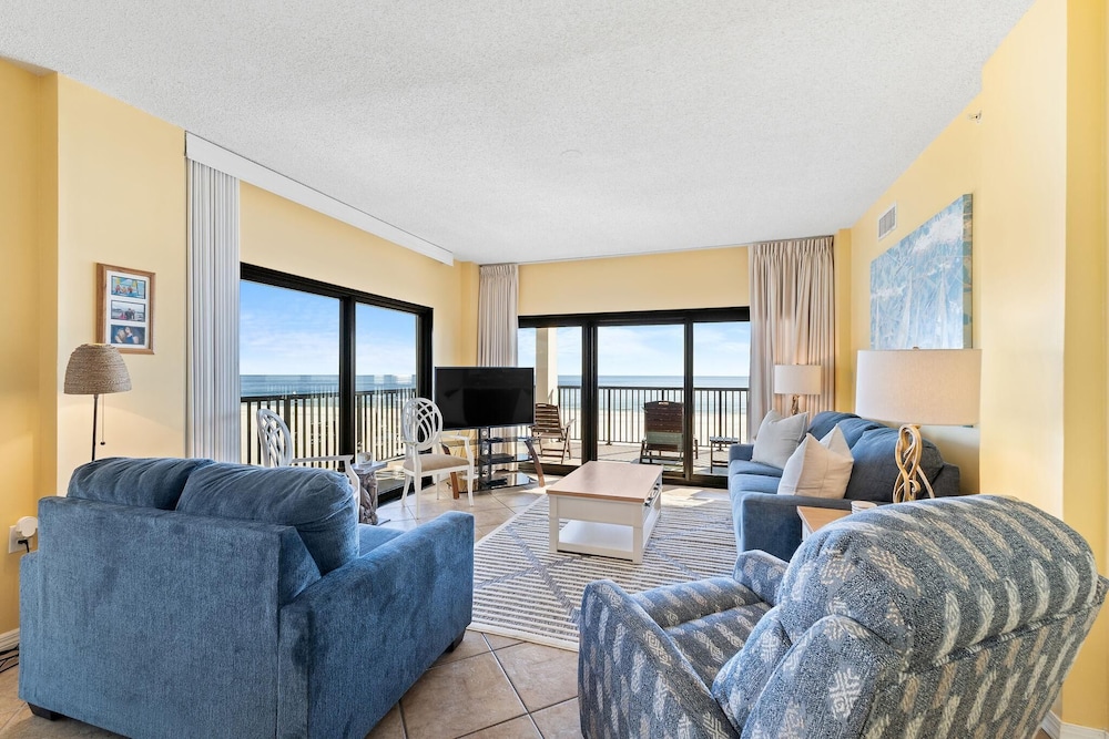 The Palms West 311