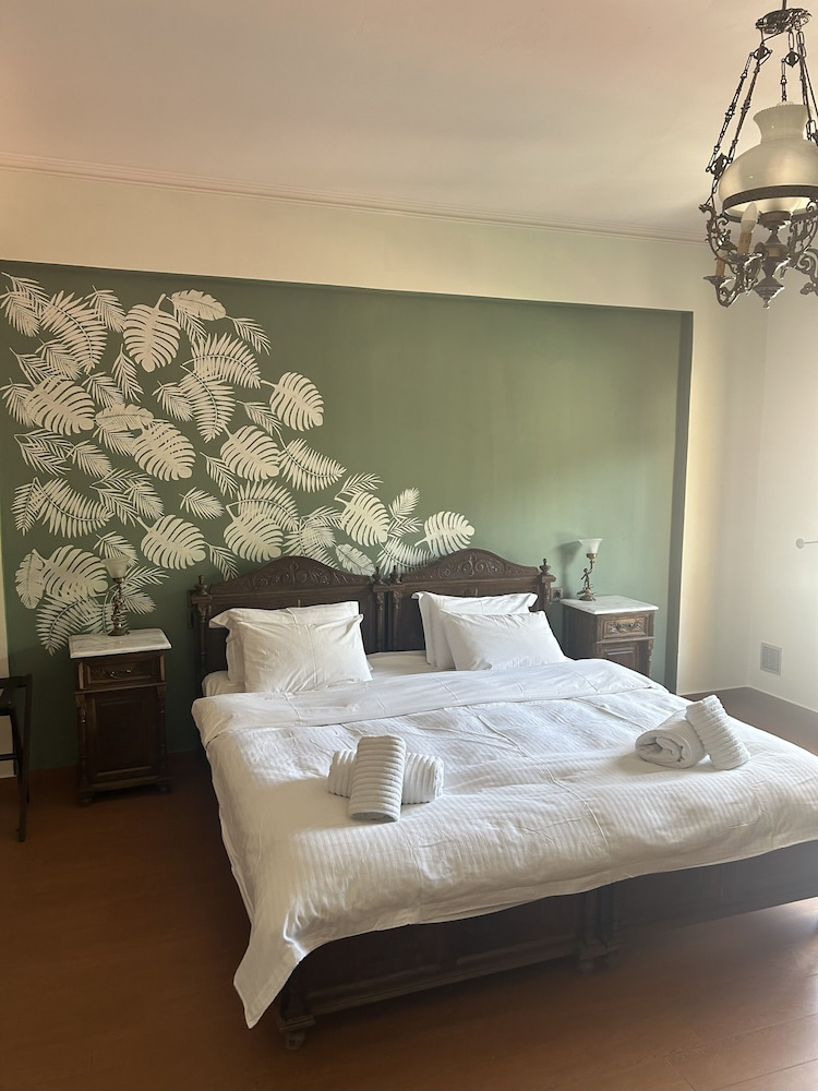 Aristarchos Lodge