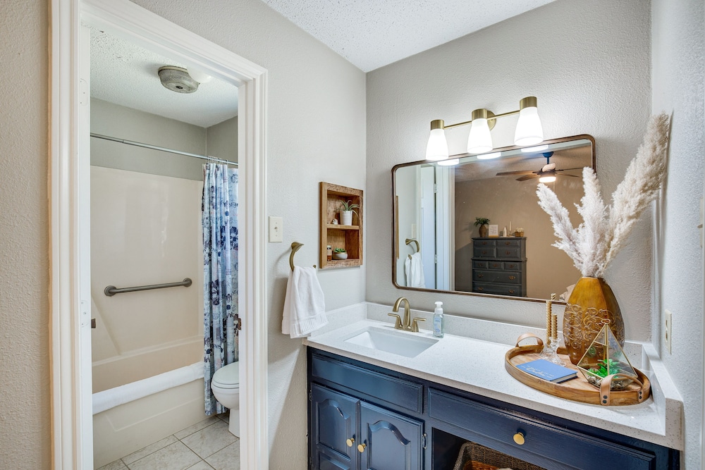Darling Waxahachie Home w/ Yard  Fire Pit! - Property Image 1