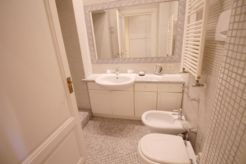 Wonder Prestigious Apt
