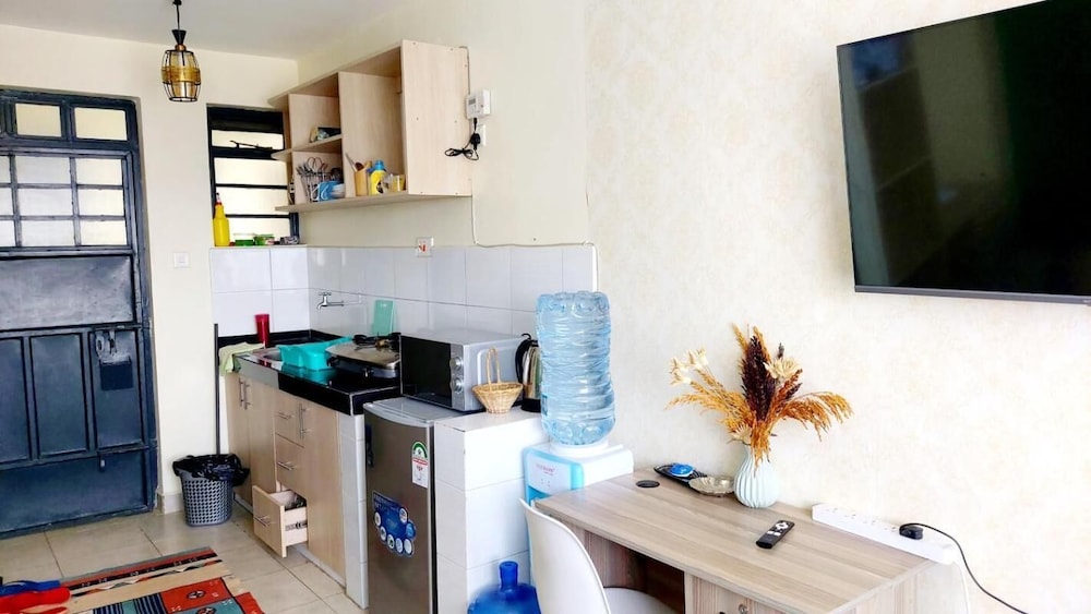 Cozy Studio in Mlolongo With City & Lake Views