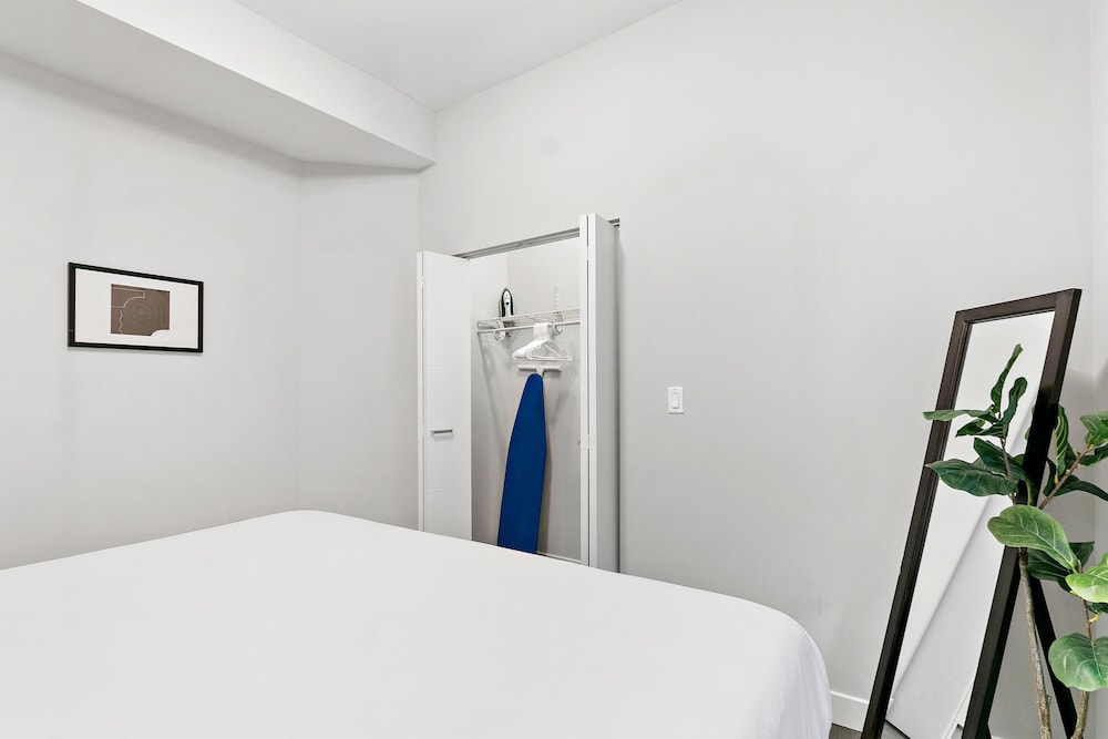 Your 2BR Home - Div 102 rep - Image 4