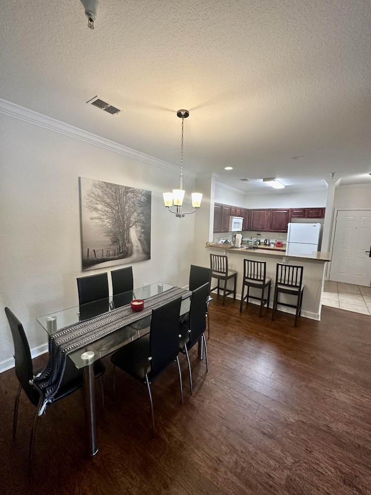 Grand 3BR Luxury Condo Resort Style Near Disney