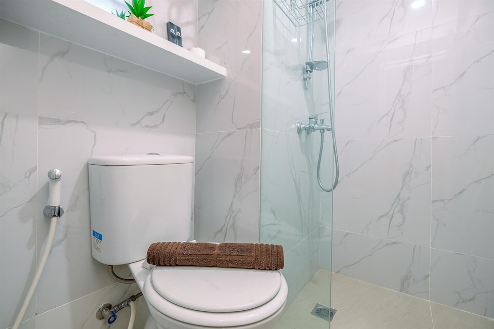 Fancy and Nice 2BR Apartment at Podomoro Golf View