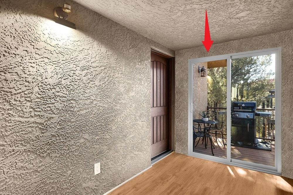 Mammoth Rock Oasis-1 bd 1ba Hot Tub Free Pets