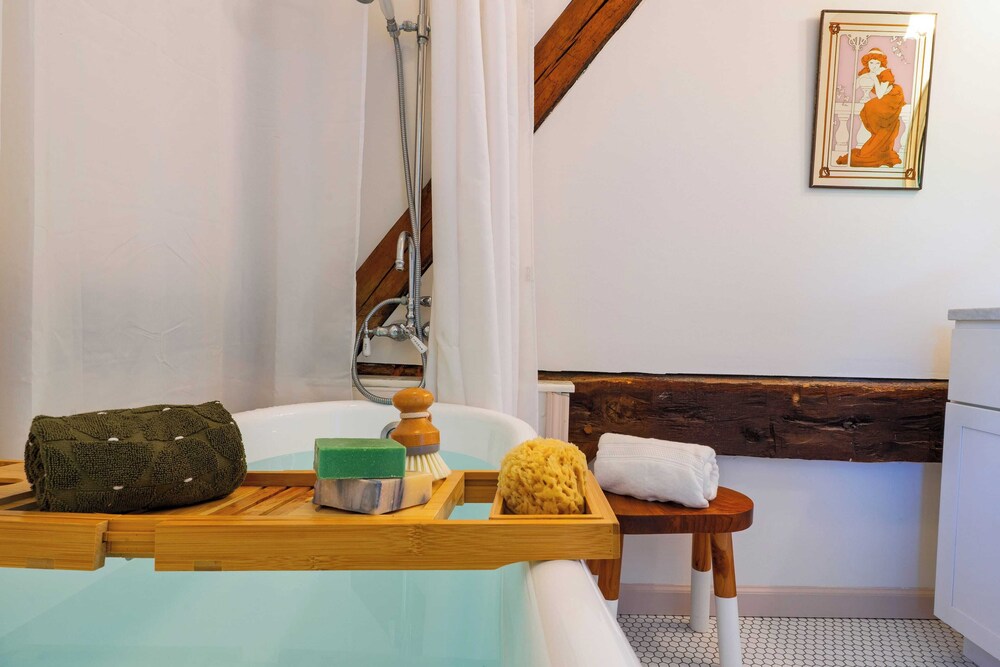 Historic Barn Retreat w/ Pool & Pond Views Longview Pond Lodge by Avantstay