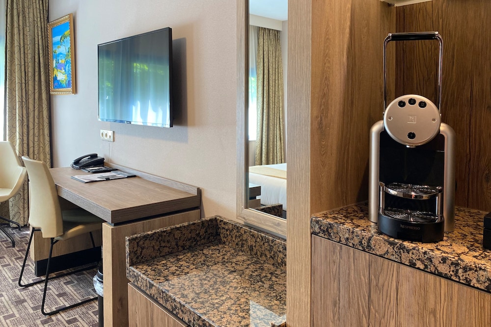 XO Hotels Blue Square 27